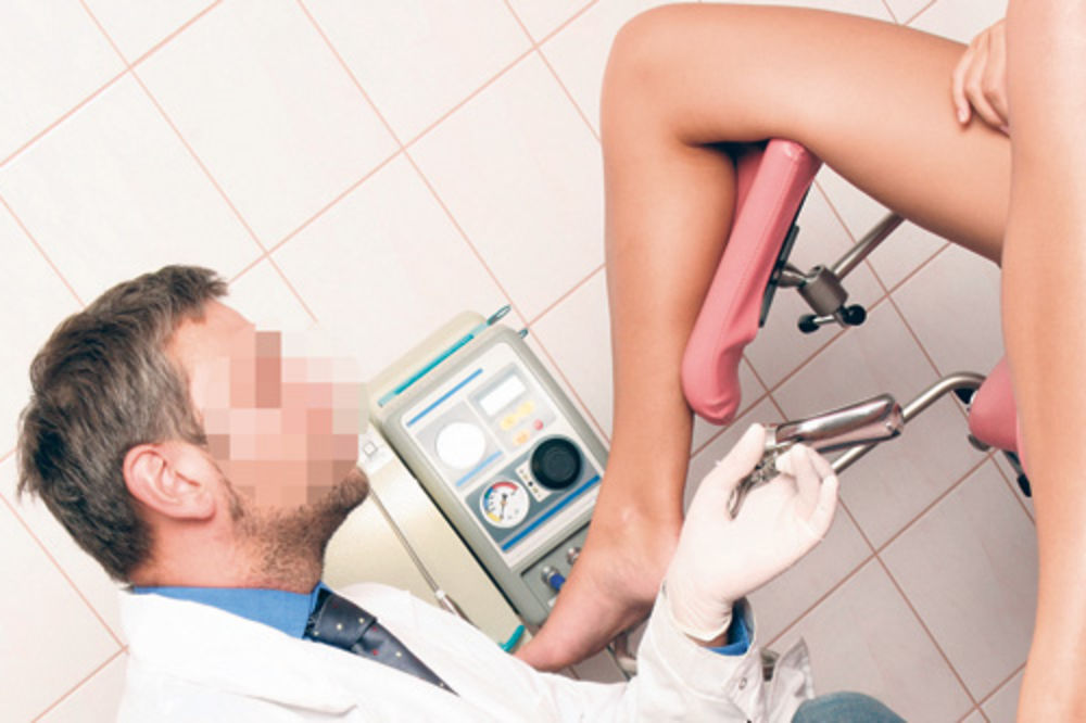 Зрелку гинеколог вылечил от недотраха - порно фото