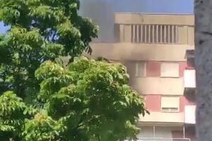 DRAMATIČNA SCENA U SOMBORU Izbio požar na 11. spratu solitera, KULJAO CRNI DIM: Sprečeno širenje brzom reakcijom vatrogasaca VIDEO