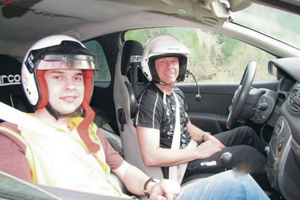 Finac trenira srpske automobiliste