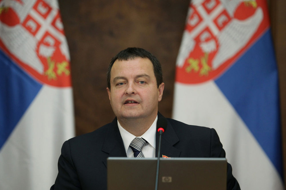 Premijer Dačić čestitao Uskrs