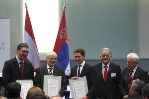 Kurc i Vučić počasni članovi senata Srbije i Austrije!