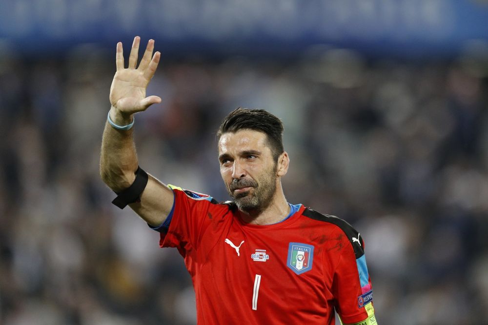 (VIDEO) POTRESNA SCENA: Veliki Điđi Bufon u suzama posle poraza Italije od Nemačke