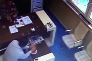 (VIDEO) KRVAVA POSETA U ISTANBULU: Glumio kauboja sa prijateljevim pištoljem, slučajno ga usmrtio