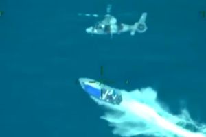 POGLEDAJTE SNIMAK ZAPLENE 2 TONE KOKAINA U MEKSIKU: Mornarički avion primetio sumnjivi brod i odmah krenuo u SPEKTAKULARNU POTERU (VIDEO)