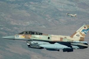 HOLANDSKI BORBENI AVION F-16 POGODIO SAM SEBE TOKOM VEŽBE: Upucali se PROJEKTILOM, nisu imali pojma šta ih je snašlo! (FOTO)