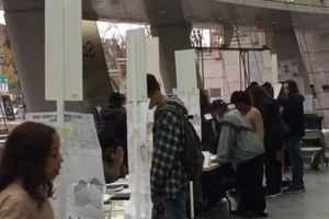 AMERIKANCI POHRLILI NA BIRALIŠTA: Današnji izbori mogu sve da promene, Tramp na testu! Neočekivano veliki odziv birača! (VIDEO)