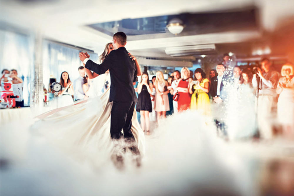 MNOGE DEVOJKE KRŠE OVAJ KODEKS: Na dan venčanja ovo bi trebalo da radi samo mlada! Ljudi nemaju osnovnu kulturu!