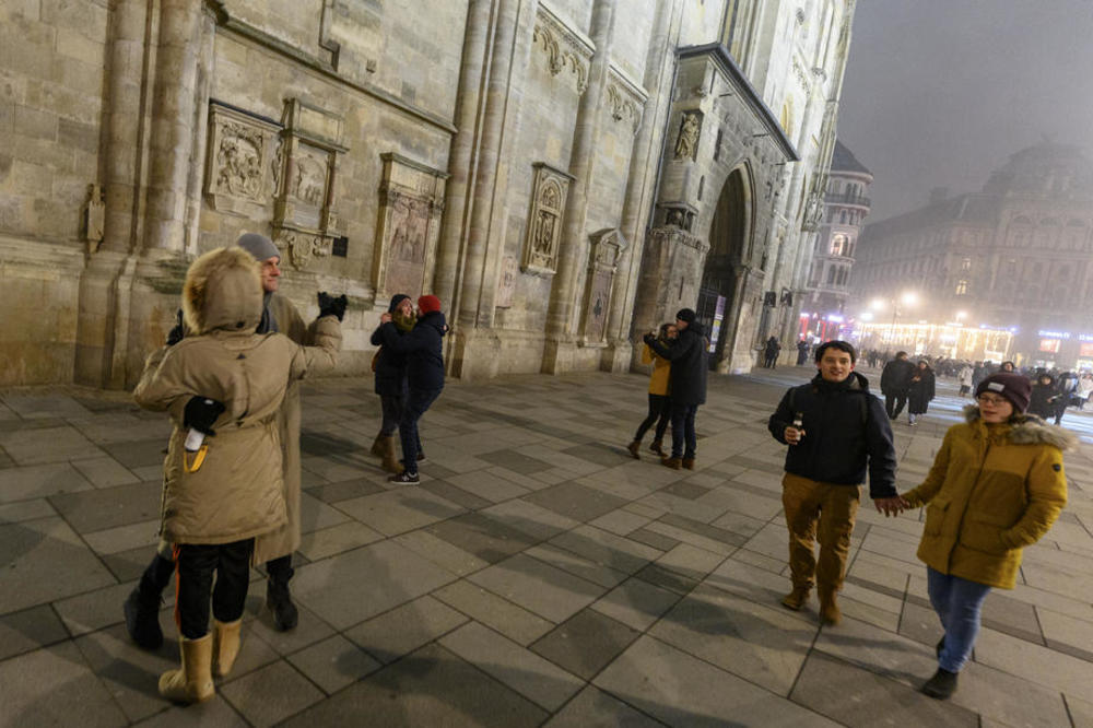 AUSTRIJA OSTAJE ZAKLJUČANA DO 25. JANUARA: Ne rade radnje i kafići jer se opozicija protivi izmenama zakona