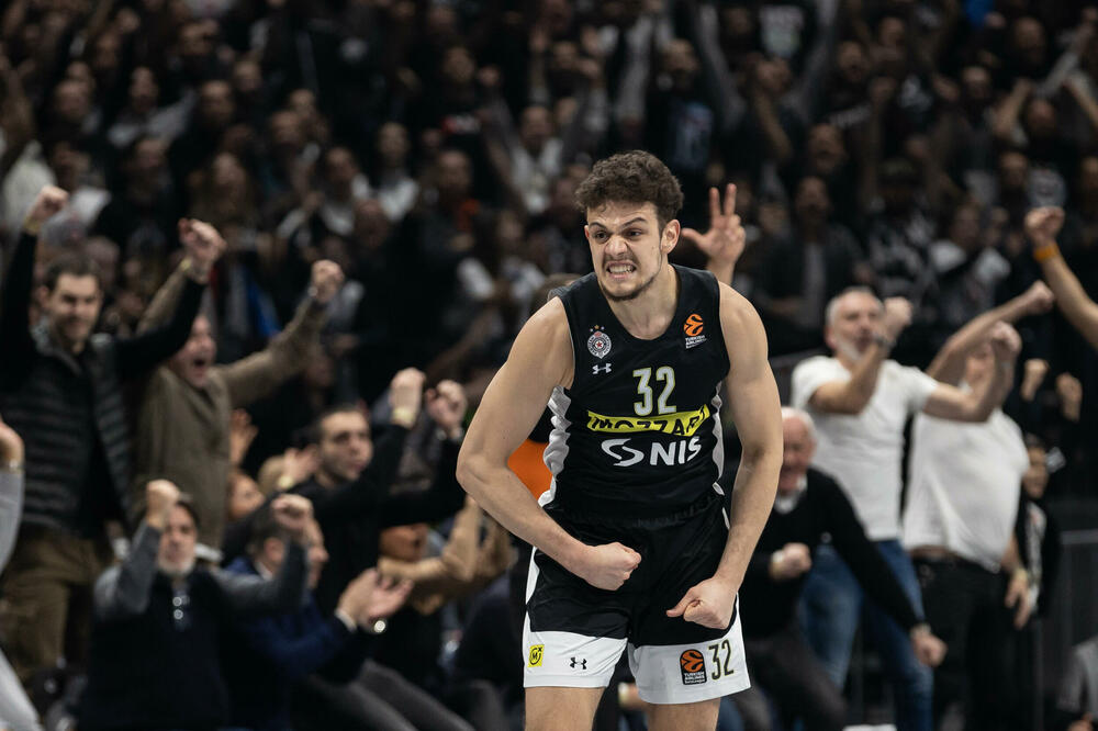 NASTAVLJA SE SERIJA ODLAZAKA... TRIFUNOVIĆ SPAKOVAO KOFERE I NAPUSTIO CRNO-BELE: Klub se oglasio - Trifo, tvoj Partizan ti želi...