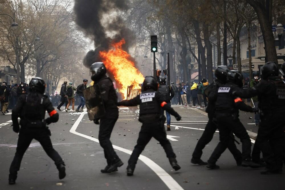 HAOS U PARIZU: Više od 170 klimatskih aktivista uhapšeno zbog nasilnog protesta