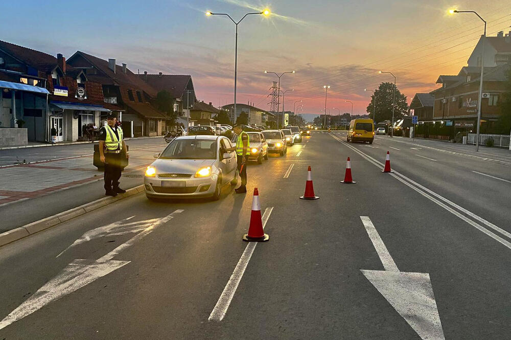 VIŠE UDESA NA AUTO-PUTU BEOGRAD-NIŠ: Formirana kolona dugačka 5 kilometara! MUP uputio apel građanima