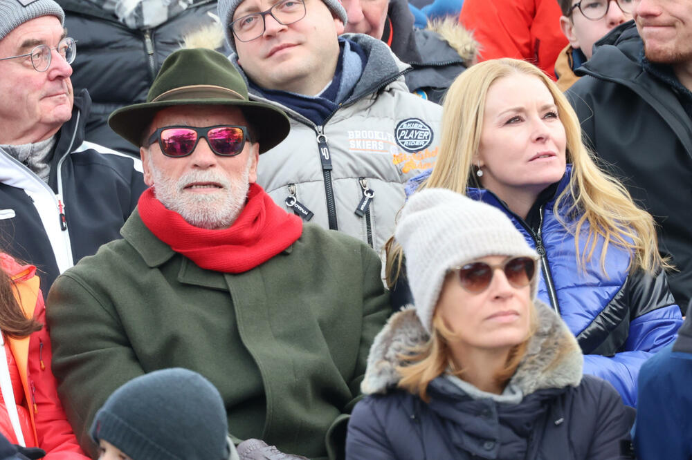 NAPRAVIO DETE MARIJI IZA LEĐA PA BIO BESAN NA LJUBAVNICU ŠTO DETE LIČI NA NJEGA: Ostavila ga je, a on je našao MLAĐU KOPIJU (FOTO)