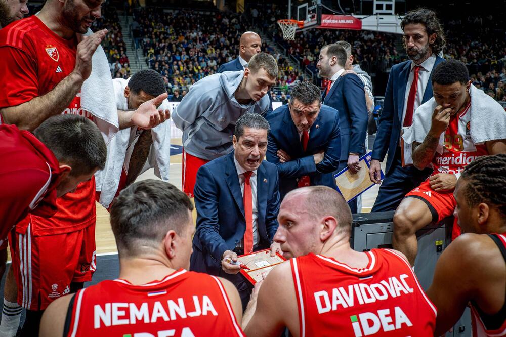 ZVEZDA OSLABLJENA IDE U ISTANBUL! Janis Sferopulos otkrio: Nekoliko igrača POD ZNAKOM PITANJA, evo kada će se znati konačan sastav