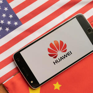 NOVI AMERIČKI UDAR NA KINESKOG DIVA Posle sankcija Huawei-ju, SAD otišle