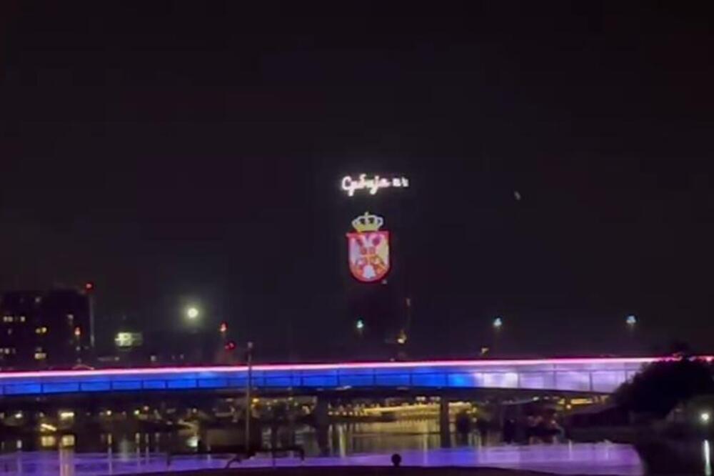 MI NISMO GENOCIDAN NAROD! PONOSNA SRBIJA I SRPSKA: Snažna poruka na Kuli Beograd (VIDEO)