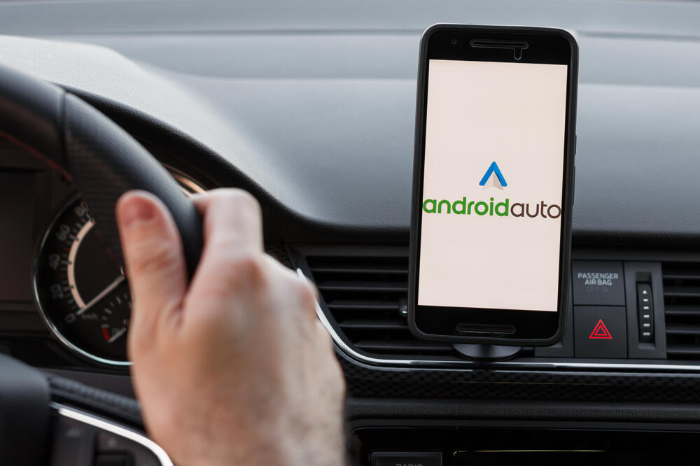 ANDROID AUTO 12.0 JE SADA DOSTUPAN SVIM KORISNICIMA Velika recenzija noviteta: Šta je novo a šta nam tek sledi?