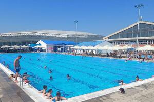 KUPANJE PO STARIM CENAMA: Pripreme za novu sezonu na bazenima u Loznici