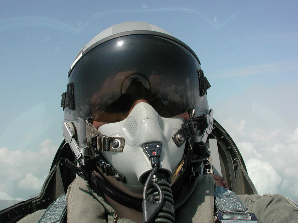 Ukrajina, Rusija, F 16, pilot