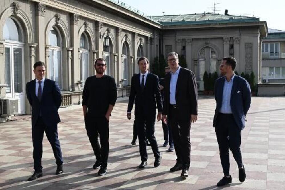 "KUŠNER MI JE PREDSTAVIO PROJEKAT ZA VELELEPNI HOTEL U BEOGRADU" Vučić: Sa ponosom sam mu pokazao naš glavni grad (FOTO)