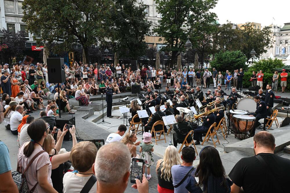 ZAJEDNIČKI KONCERTI SRPSKOG I BRITANSKOG VOJNOG ORKESTRA NA OTVORENOM: Nastavak međunarodne vojne saradnje dve zemlje