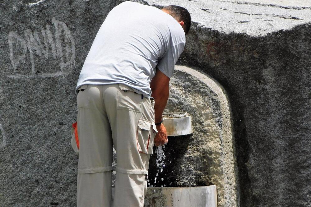 PUMPE NA MAKSIMUMU: Vrućina osetno povećala potrošnju vode