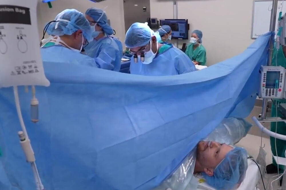 "OVO JE NEVEROVATNO ISKUSTVO": Mladić otišao na transplantaciju bubrega, pa celu operaciju proveo BUDAN (FOTO/VIDEO)