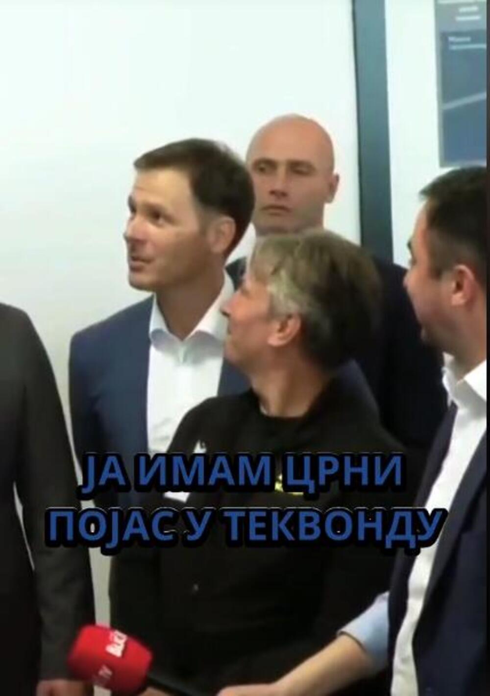 Aleksandar Vučić, Siniša Mali, crni pojas, Nacionalni trening centar