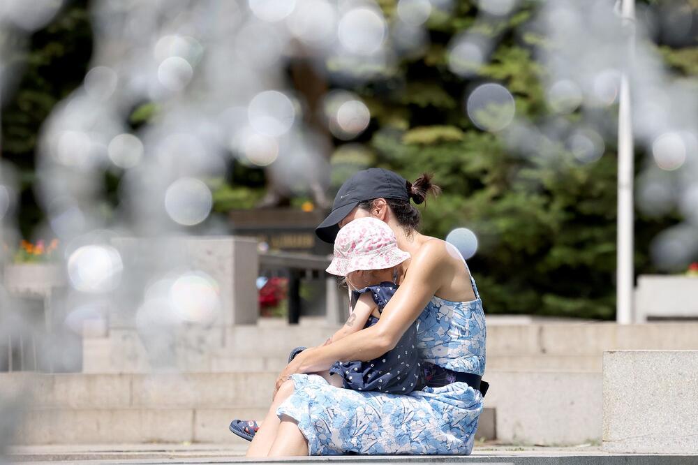 OPET NAS ČEKA PAKAO! TEMPERATURA VEĆ OD SUTRA U PORASTU: Oglasio se RHMZ - evo kako će biti u drugoj polovini avgusta! ŠOK