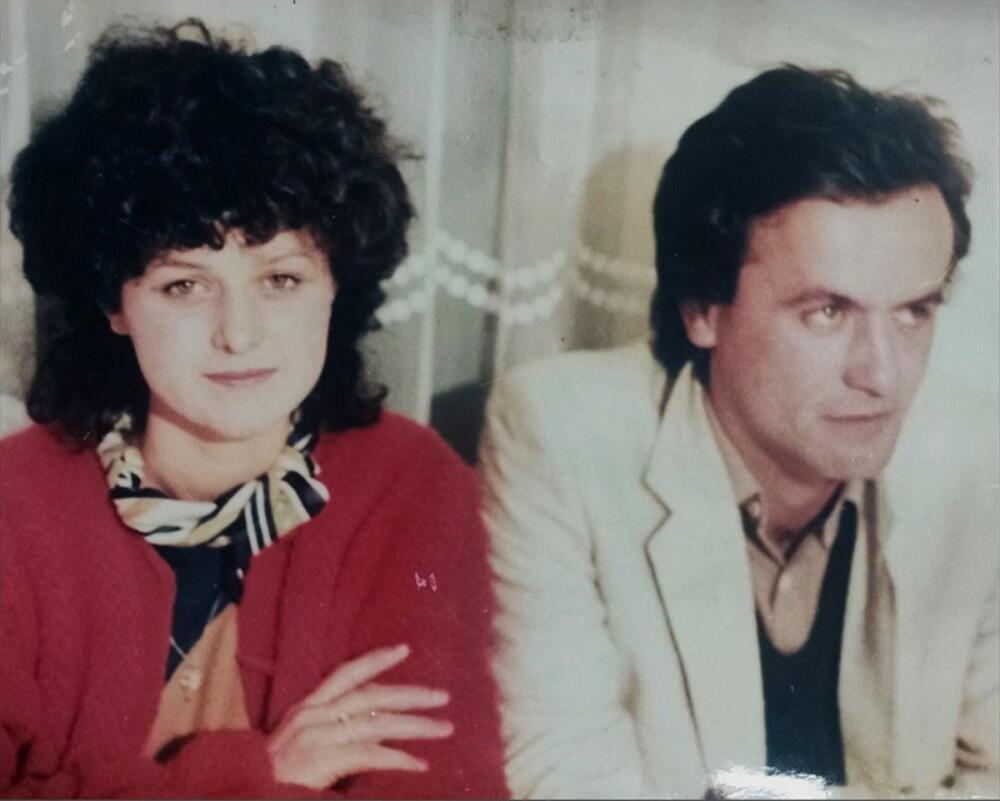 Oteti Dragan Vukmirović sa suprugom