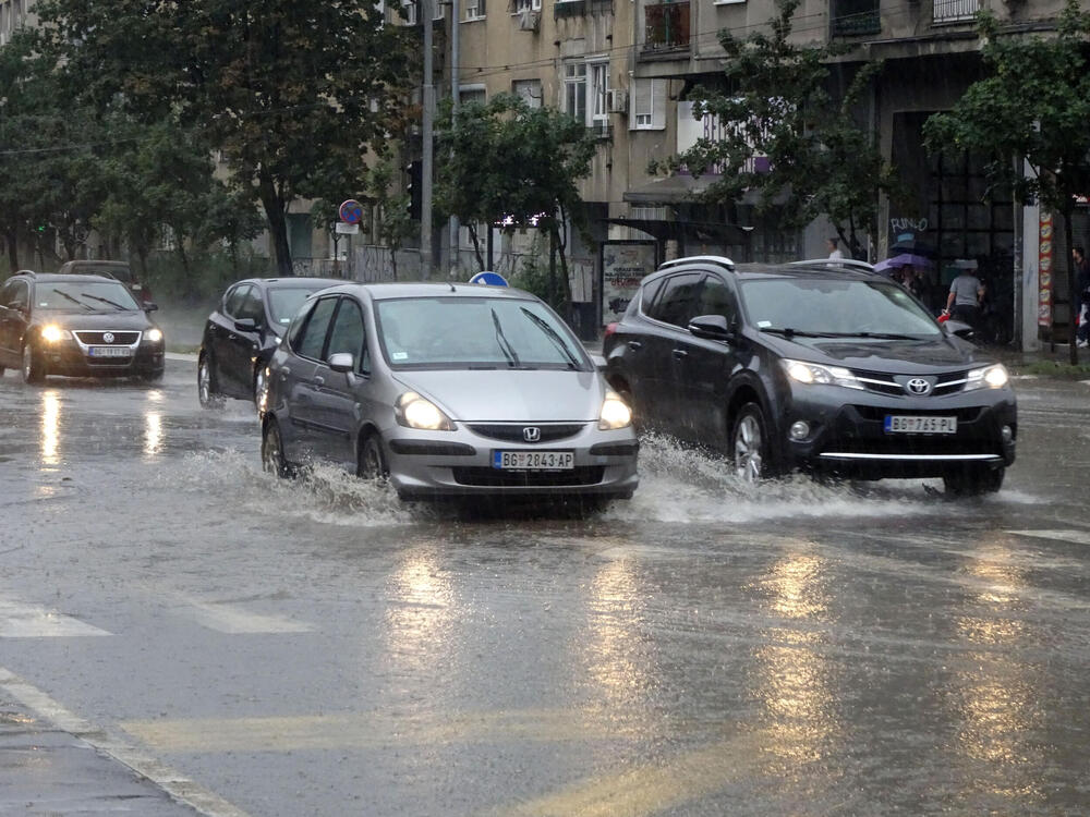 Kiša, Nevreme, Pljusak, Grmljavina, Nevreme Grmljavina, Nevreme Beograd