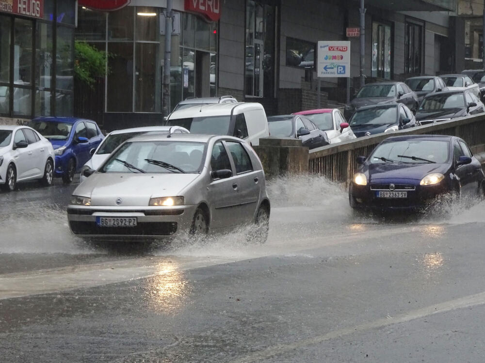 Kiša, Nevreme, Pljusak, Grmljavina, Nevreme Grmljavina, Nevreme Beograd