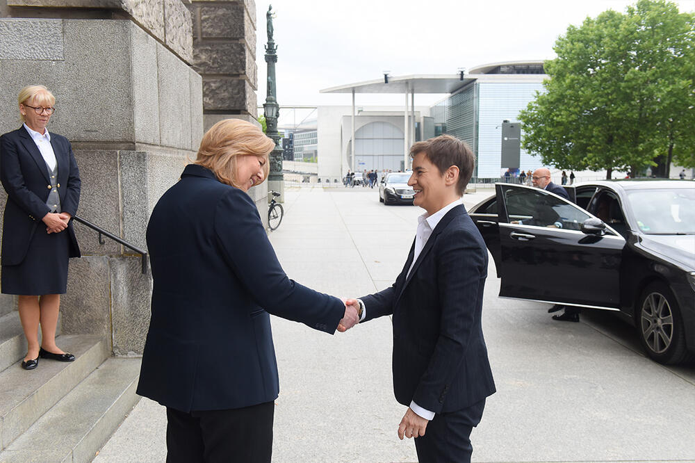 HVALA VAM NA DOBROM RAZGOVORU: Oglasila se predsednica Bundestaga nakon sastanka sa Anom Brnabić (FOTO)