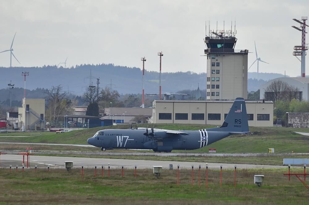 Vojna Baza, Ramstein Airbase