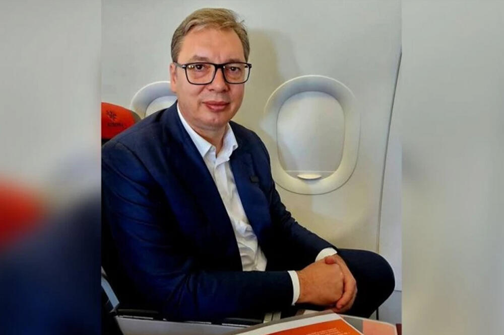 VUČIĆ NA LETU ZA KAIRO: Predsednik objavio snimak iz aviona uz VAŽNU PORUKU (VIDEO)