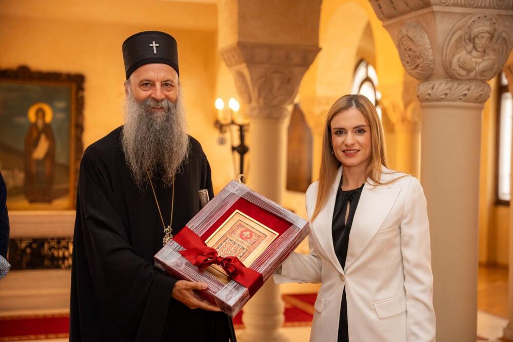 "SRBIJA ĆE IMATI NAJVEĆI RODITELJSKI DODATAK NA BALKANU": Sastanak Milice Đurđević Stamenkovski i patrijarha Porfirija