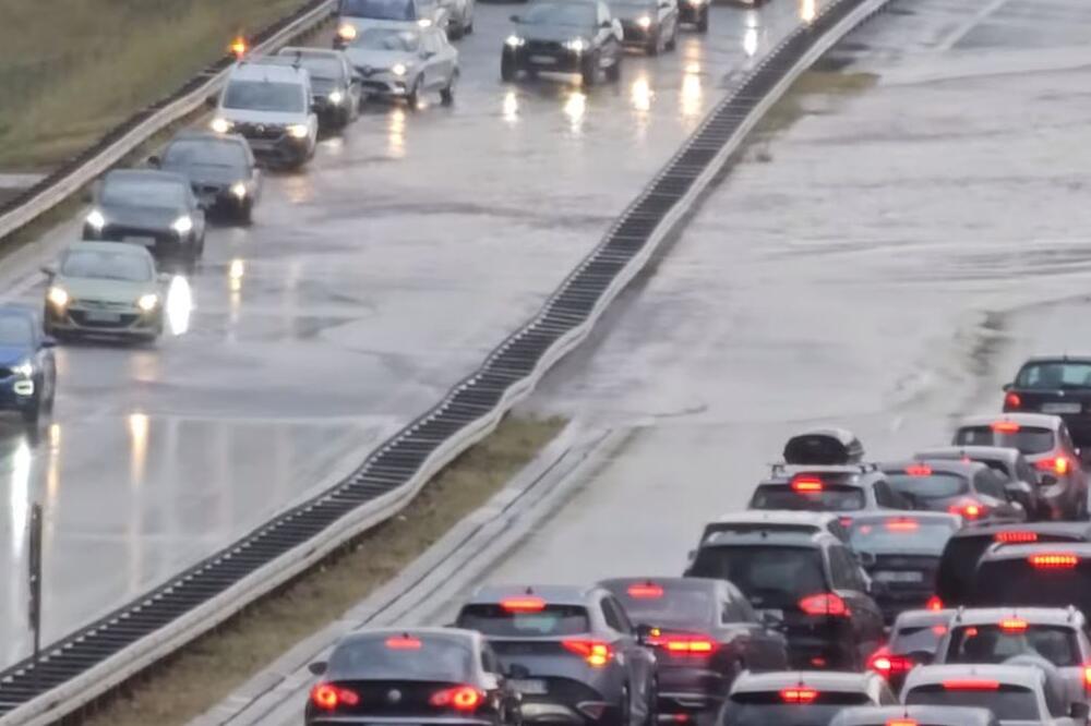 APOKALIPTIČNE SCENE! Obilni pljuskovi zahvatili Hrvatsku, voda se slila niz puteve: Vozila poplavljena (VIDEO)