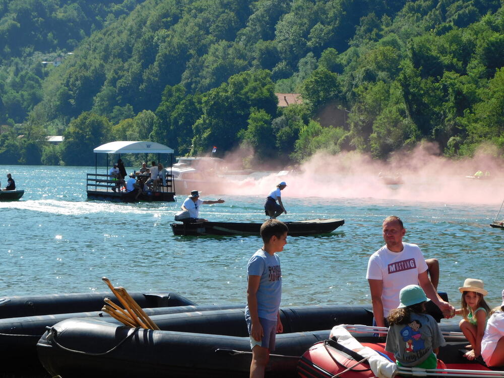 Mali Zvornik, Zvorničko jezero