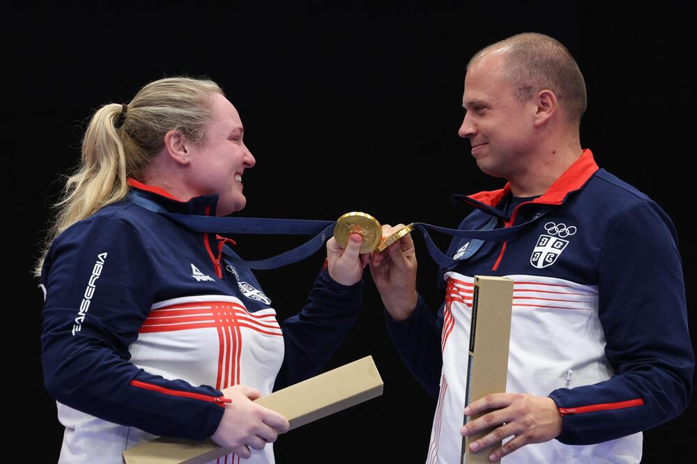 Zorana Arunović i Damir Mikec sa zlatnim medaljama