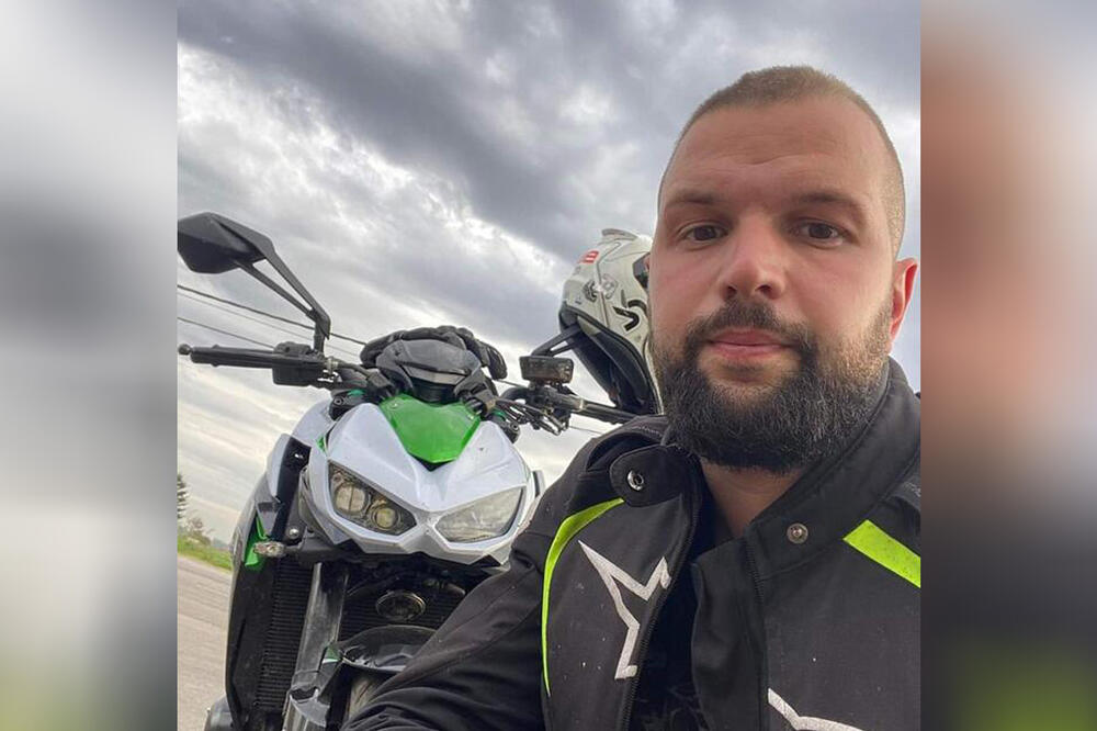 OVO JE BAJKER KOJI JE POGINUO KOD KLENJA! Nikola propustio kolonu vozila, pa MOTOROM NALETEO NA TRAKTOR, nije mu bilo spasa (FOTO)