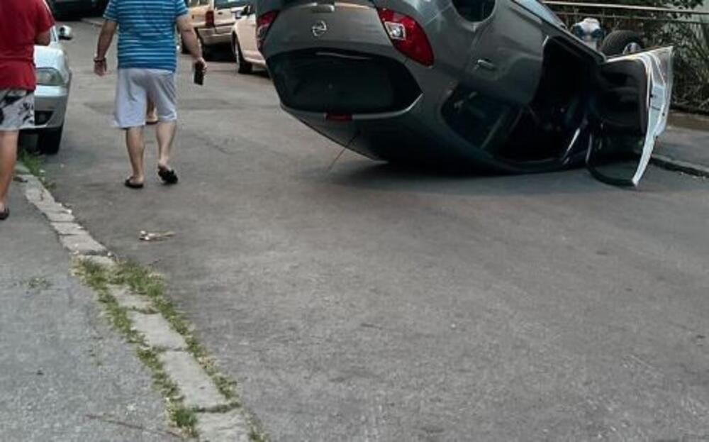 Karaburma, prevrtanje automobila