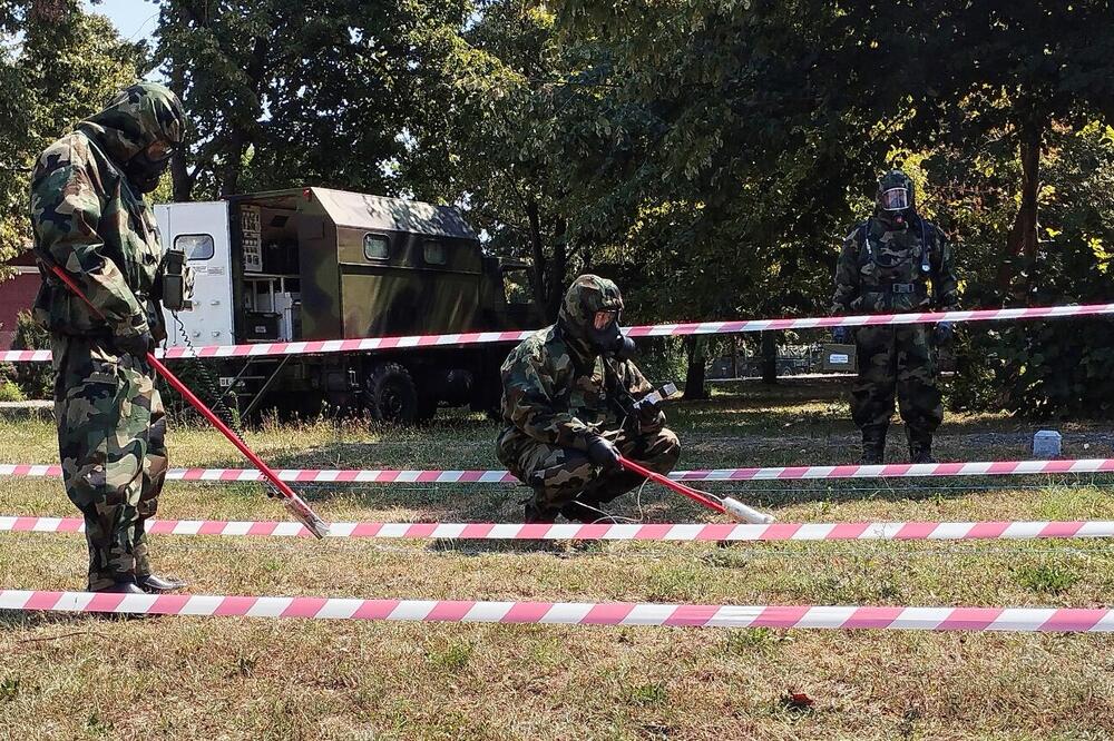 OBUKA JEDINICA ABHO VOJSKE SRBIJE: Pogledajte kako izgleda priprema za realizaciju zadataka od nuklearnih i hemijskih udesa