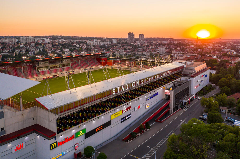 SVE ZA (5)! Pripremite se za novu školsku godinu u ŠOPING CENTRU STADION