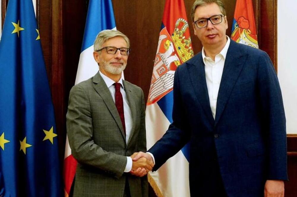 "POSLEDNJE PRIPREME PRED DOLAZAK PREDSEDNIKA MAKRONA" Vučić se sastao sa ambasadorom Francuske: Jačanje odnosa između 2 zemlje